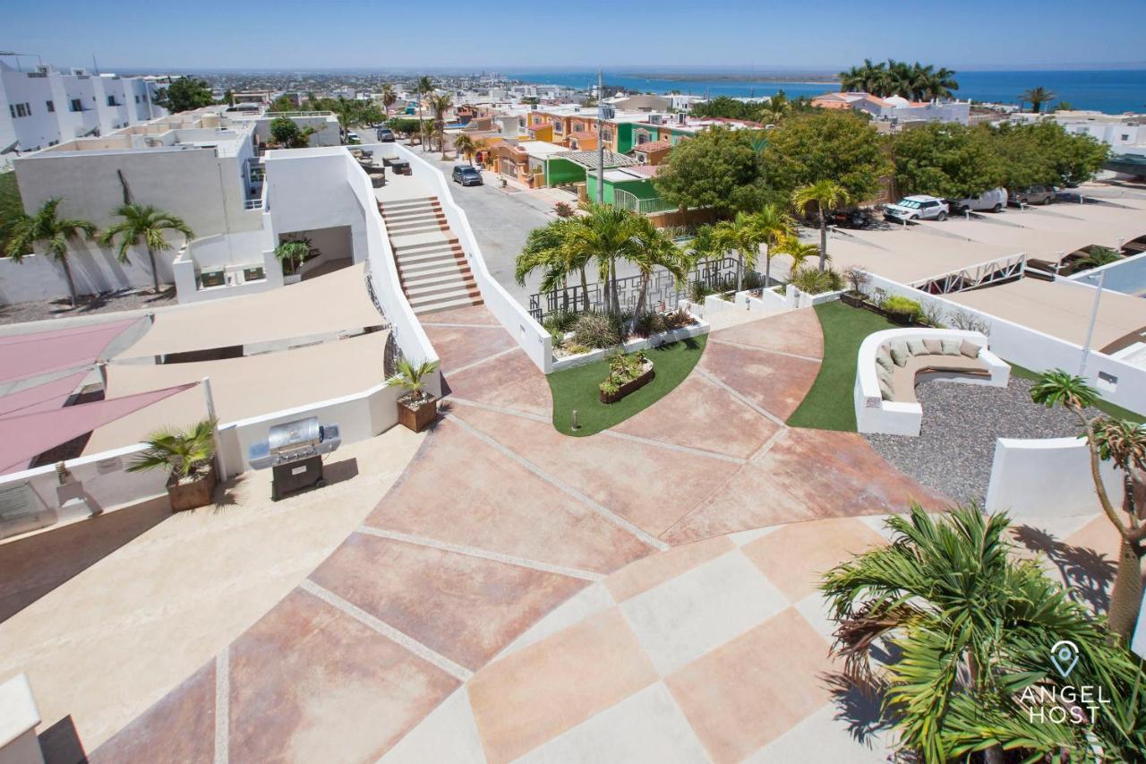 Oceanview Living Space & Balcony With Fiberoptic Wifi! La Paz Bagian luar foto