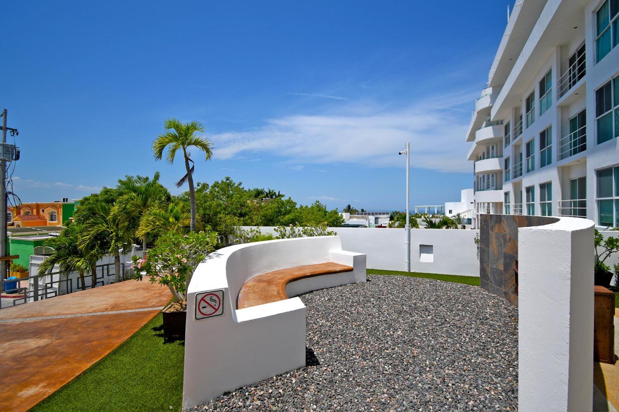 Oceanview Living Space & Balcony With Fiberoptic Wifi! La Paz Bagian luar foto