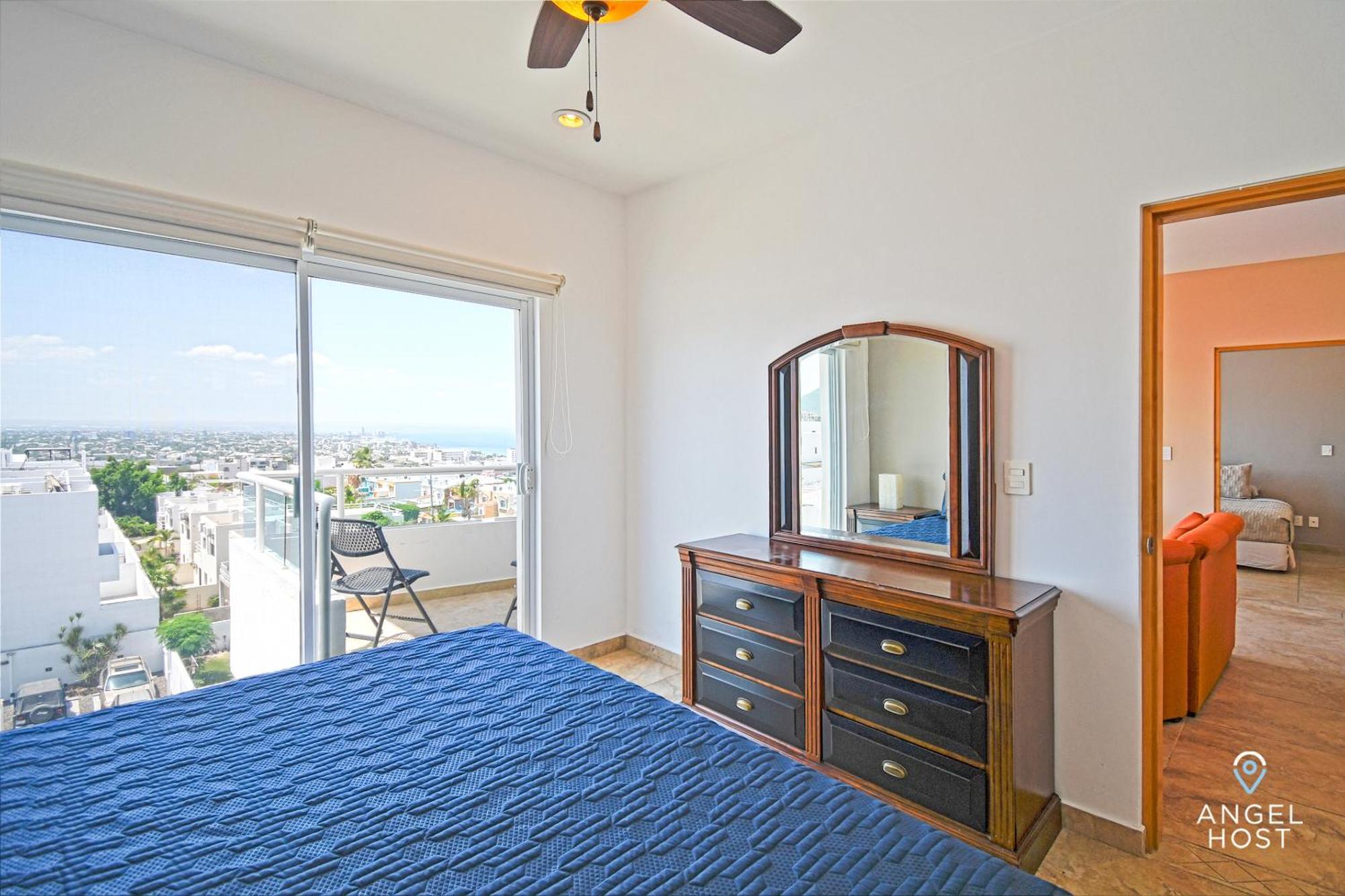 Oceanview Living Space & Balcony With Fiberoptic Wifi! La Paz Bagian luar foto